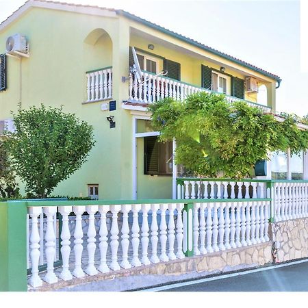 Apartment Pelicaric Sali Dugi Otok Екстер'єр фото